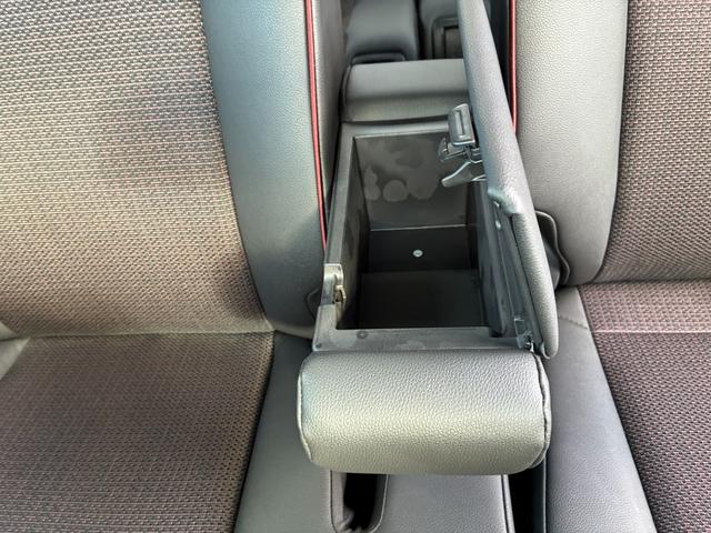 スペーシアカスタム カスタム　ＨＹＢＲＩＤ　ＸＳ　ナビ　全方位カメラ　両側ＰＳＤ　バックカメラ　オートライト　Ｂｌｕｅｔｏｏｔｈ　スライドドア　純正ナビ　プッシュスタート　シートヒーター　オートエアコン　スズキセーフティーサポート　アイドリングストップ　横滑り防止機能（39枚目）