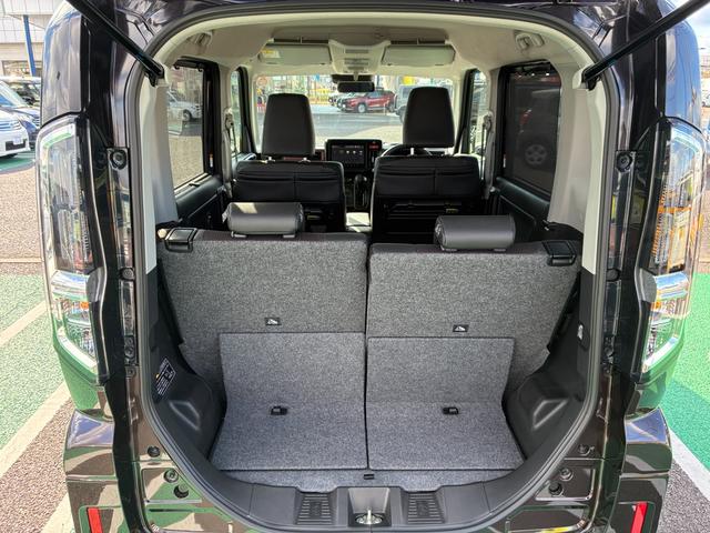 スペーシアカスタム カスタム　ＨＹＢＲＩＤ　ＸＳ　ナビ　全方位カメラ　両側ＰＳＤ　バックカメラ　オートライト　Ｂｌｕｅｔｏｏｔｈ　スライドドア　純正ナビ　プッシュスタート　シートヒーター　オートエアコン　スズキセーフティーサポート　アイドリングストップ　横滑り防止機能（49枚目）