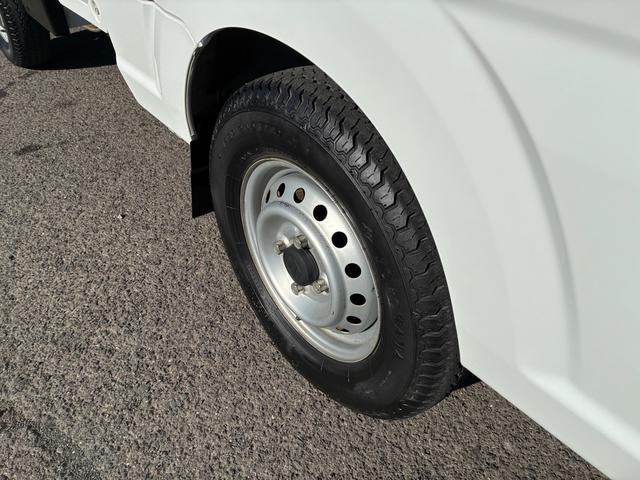 キャリイトラック ＫＣ　エアコン・パワステ　２型　５ＭＴ　パートタイム４ＷＤ　４ＷＤ　エアコン　パワステ　三方開（10枚目）