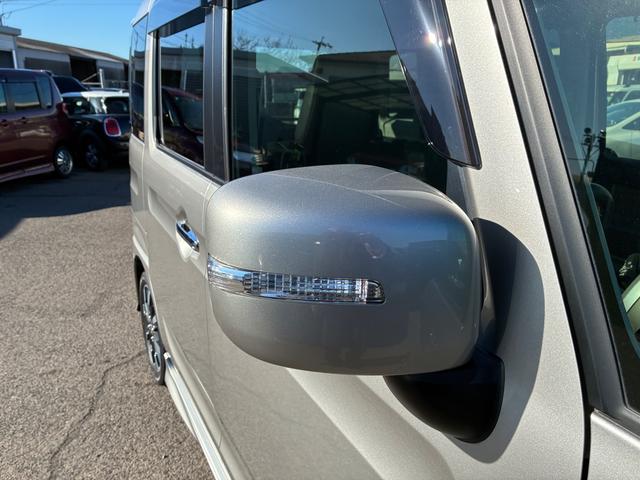 �k�d�c�E�C���J�[�~���[���J�b�R�C�C