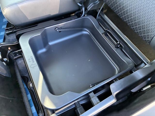 �V�[�g�A���_�[�{�b�N�X���Ƃ��Ă��֗�