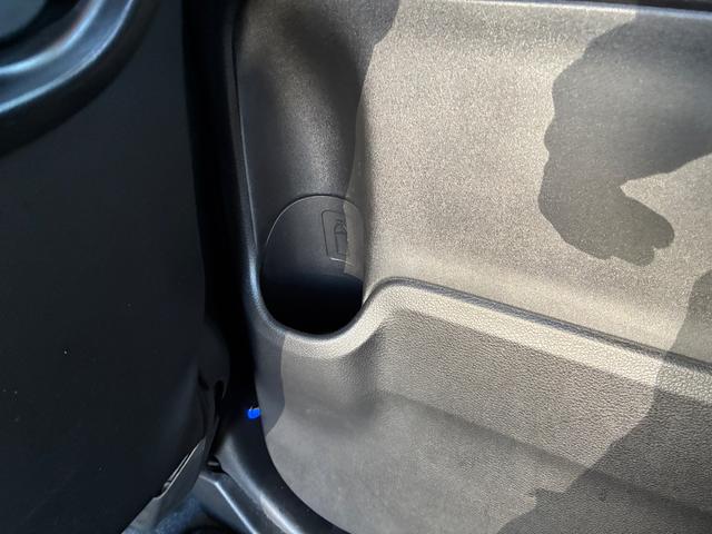 ��ȃh�A�ɂ��h�����N�z���_�[����