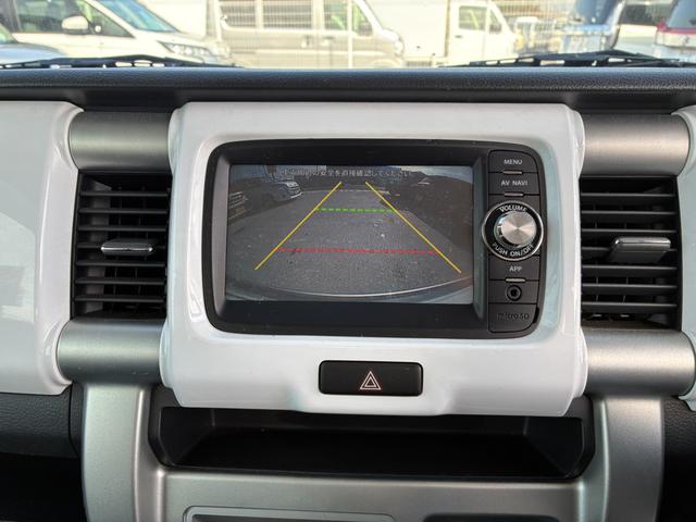 �o�b�N�J�����ŎԌɓ�����y�X��