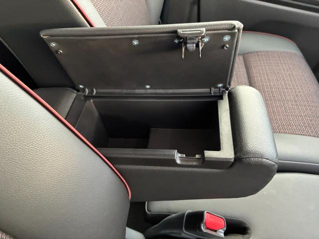 スペーシアカスタム カスタム HYBRID XS 純正ナビ 全方位C 両側PSD バックカメラ オートライト Bluetooth スライドドア 純正ナビ プッシュスタート シートヒーター オートエアコン スズキセーフティーサポート アイドリングストップ 横滑り防止機能(34枚目)