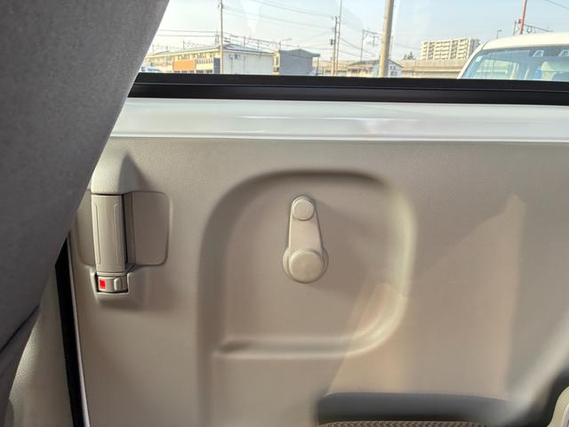 エブリイ PC 6型 前後衝突被害軽減ブレーキ 横滑り防止装置 オートライト スライドドア スズキセーフティーサポート アイドリングストップ 横滑り防止機能 衝突安全ボディ(43枚目)