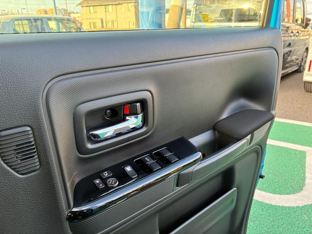 スペーシアカスタム カスタム　ＨＹＢＲＩＤ　ＸＳ　２型　ディスプレイオーディオ　オートライト　Ｂｌｕｅｔｏｏｔｈ　スライドドア　プッシュスタート　シートヒーター　オートエアコン　スズキセーフティーサポート　　アイドリングストップ　横滑り防止機能　衝突安全ボディ　ＥＴＣ（15枚目）