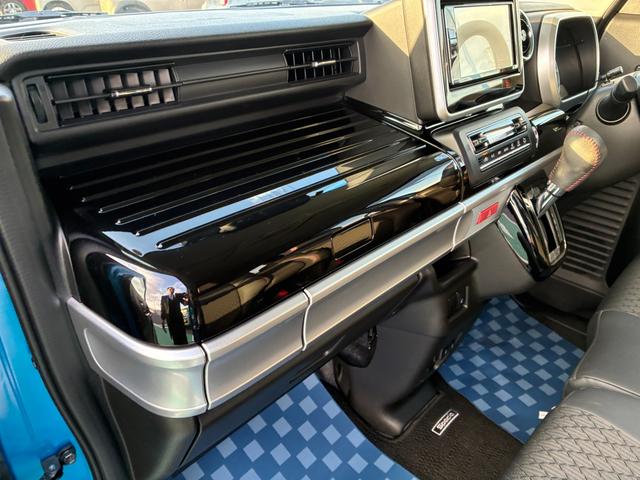 スペーシアカスタム カスタム　ＨＹＢＲＩＤ　ＸＳ　２型　ディスプレイオーディオ　オートライト　Ｂｌｕｅｔｏｏｔｈ　スライドドア　プッシュスタート　シートヒーター　オートエアコン　スズキセーフティーサポート　　アイドリングストップ　横滑り防止機能　衝突安全ボディ　ＥＴＣ（32枚目）