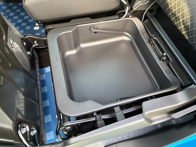 スペーシアカスタム カスタム　ＨＹＢＲＩＤ　ＸＳ　２型　ディスプレイオーディオ　オートライト　Ｂｌｕｅｔｏｏｔｈ　スライドドア　プッシュスタート　シートヒーター　オートエアコン　スズキセーフティーサポート　　アイドリングストップ　横滑り防止機能　衝突安全ボディ　ＥＴＣ（36枚目）