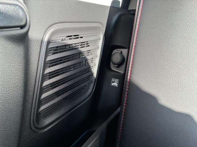 スペーシアカスタム カスタム　ＨＹＢＲＩＤ　ＸＳ　２型　ディスプレイオーディオ　オートライト　Ｂｌｕｅｔｏｏｔｈ　スライドドア　プッシュスタート　シートヒーター　オートエアコン　スズキセーフティーサポート　　アイドリングストップ　横滑り防止機能　衝突安全ボディ　ＥＴＣ（38枚目）