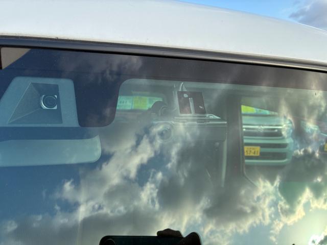 ハスラー Ｊスタイル　純正ナビ　全方位カメラ　前後衝突被害軽減ブレーキ　ドライブレコーダー　バックカメラ　オートライト　Ｂｌｕｅｔｏｏｔｈ　純正ナビ　プッシュスタート　シートヒーター　オートエアコン　ＥＴＣ　スズキセーフティーサポート　アイドリングストップ　横滑り防止機能（10枚目）