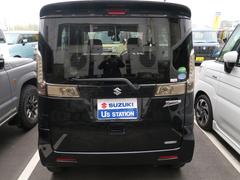 リアガラスは外から車内が見えにくいスモークガラスです！ 6