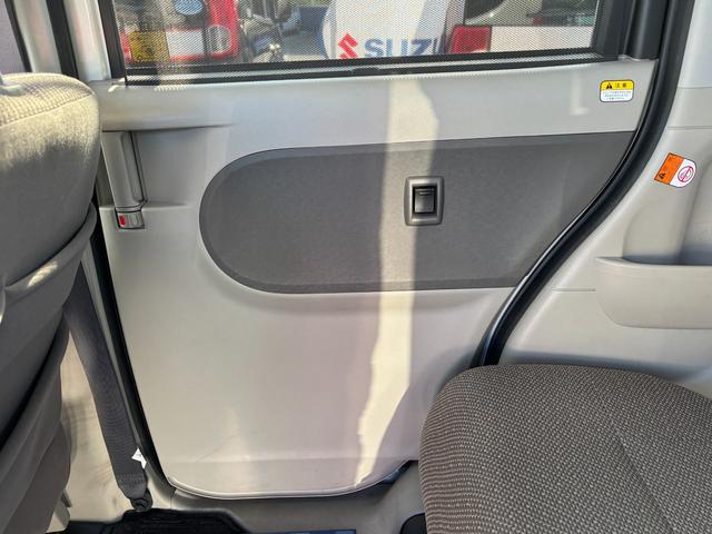 タント X SA3 両側スライド片側電動スライドドア アイドリングS プッシュスタート プッシュスタート シートヒーター オートエアコン 衝突被害軽減システム アイドリングストップ 横滑り防止機能 衝突安全ボディ 盗難防止システム(19枚目)