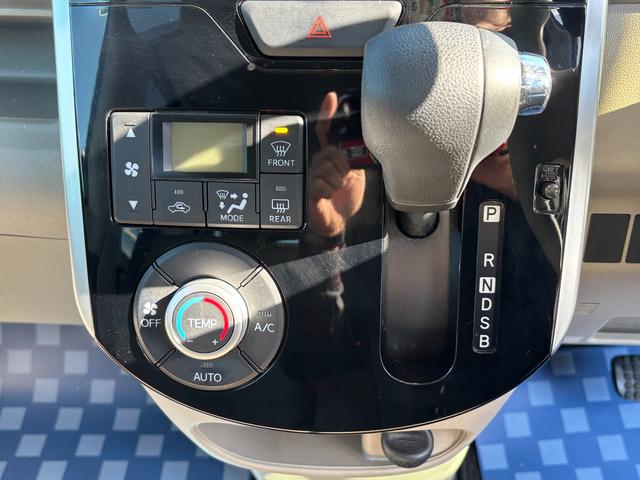 タント X SA3 両側スライド片側電動スライドドア アイドリングS プッシュスタート プッシュスタート シートヒーター オートエアコン 衝突被害軽減システム アイドリングストップ 横滑り防止機能 衝突安全ボディ 盗難防止システム(40枚目)