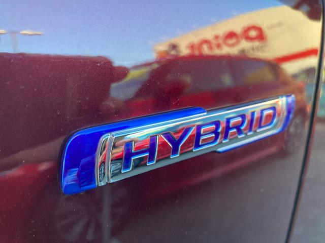 クロスビー HYBRID MZ 4型 オートライト パドルシフト USB 16インチアルミホイール プッシュスタート シートヒーター オートエアコン 衝突被害軽減システム アイドリングストップ 横滑り防止機能 衝突安全ボディ 盗難防止システム 取扱説明書 メンテナンスノート(16枚目)