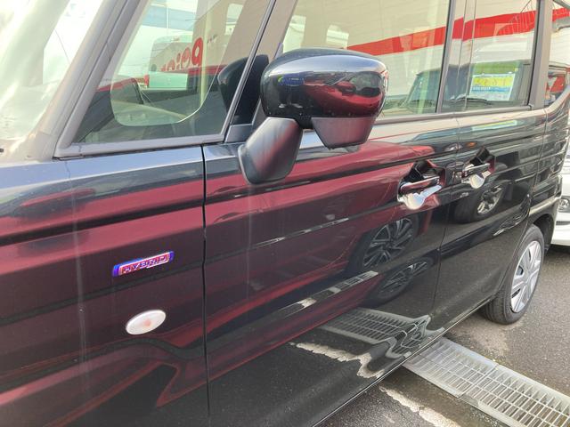 スペーシア HYBRID X ナビ 全方位カメラ LED USBソケット フルホイールキャップ オートライト 両側電動スライドドア プッシュスタート シートヒーター オートエアコン 衝突被害軽減システム アイドリングストップ 横滑り防止機能 衝突安全ボディ 盗難防止システム(9枚目)