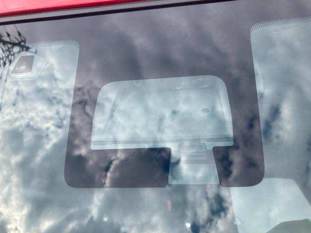 スイフト HYBRID RS ZC53S.ZD53S ナビ ETC スズキの大感謝祭!11月15日から16日の2日間限定価格となります。当店が自信を持って販売する車がスタッフと共にお客様のご来店をお待ちしております!店舗へご来店いただける方のみ販売させて頂きます。(13枚目)