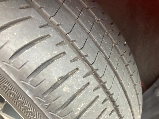 スイフト HYBRID RS ZC53S.ZD53S ナビ ETC スズキの大感謝祭!11月15日から16日の2日間限定価格となります。当店が自信を持って販売する車がスタッフと共にお客様のご来店をお待ちしております!店舗へご来店いただける方のみ販売させて頂きます。(15枚目)