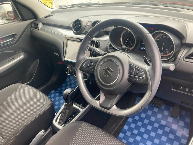 スイフト HYBRID RS ZC53S.ZD53S ナビ ETC スズキの大感謝祭!11月15日から16日の2日間限定価格となります。当店が自信を持って販売する車がスタッフと共にお客様のご来店をお待ちしております!店舗へご来店いただける方のみ販売させて頂きます。(42枚目)