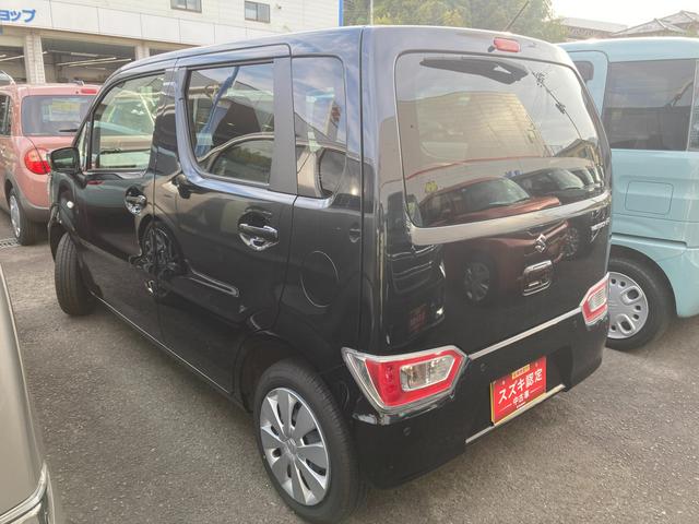 ワゴンＲ ＦＸ　４型　衝突被害軽減システム　プッシュスタート　フルホイールキャップ　オートライト　電動格納ドアミラー　パワーウィンドウ　シートヒーター　オートエアコン　横滑り防止機能　衝突安全ボディ　盗難防止システム　取扱説明書　メンテナンスノート（7枚目）