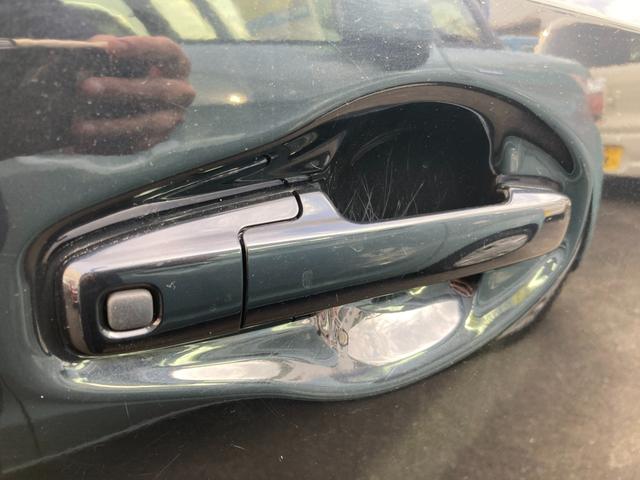 ワゴンＲ ＦＸ　４型　衝突被害軽減システム　プッシュスタート　フルホイールキャップ　オートライト　電動格納ドアミラー　パワーウィンドウ　シートヒーター　オートエアコン　横滑り防止機能　衝突安全ボディ　盗難防止システム　取扱説明書　メンテナンスノート（11枚目）