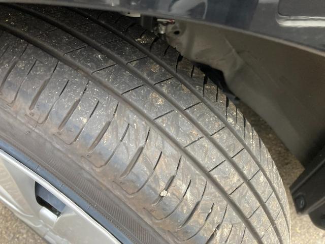 ワゴンＲ ＦＸ　４型　衝突被害軽減システム　プッシュスタート　フルホイールキャップ　オートライト　電動格納ドアミラー　パワーウィンドウ　シートヒーター　オートエアコン　横滑り防止機能　衝突安全ボディ　盗難防止システム　取扱説明書　メンテナンスノート（16枚目）