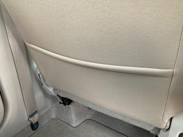 アルトラパン X 衝突被害軽減システム シートヒーター オートライト スズキの大感謝祭!11月15日から16日の2日間限定価格となります。当店が自信を持って販売する車がスタッフと共にお客様のご来店をお待ちしております!店舗へご来店いただける方のみ販売させて頂きます。(48枚目)