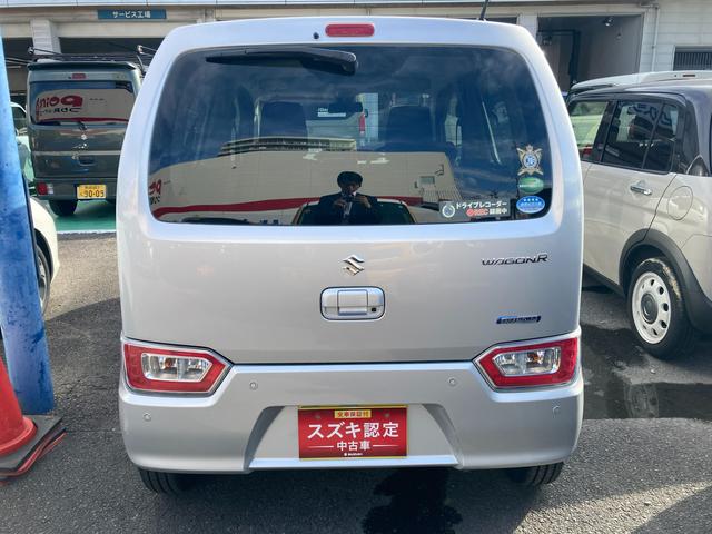 ワゴンR HYBRID FX 2型 CDステレオ ETC オートライト スズキの大感謝祭!11月15日から16日の2日間限定価格となります。当店が自信を持って販売する車がスタッフと共にお客様のご来店をお待ちしております!店舗へご来店いただける方のみ販売させて頂きます。(6枚目)