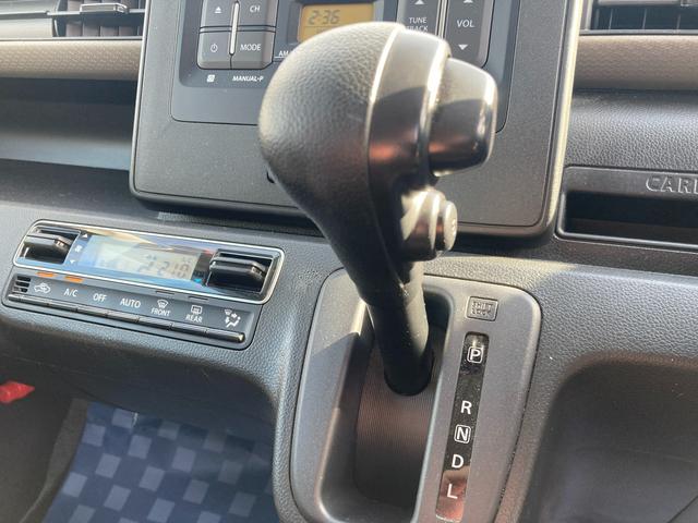 ワゴンR HYBRID FX 2型 CDステレオ ETC オートライト スズキの大感謝祭!11月15日から16日の2日間限定価格となります。当店が自信を持って販売する車がスタッフと共にお客様のご来店をお待ちしております!店舗へご来店いただける方のみ販売させて頂きます。(26枚目)