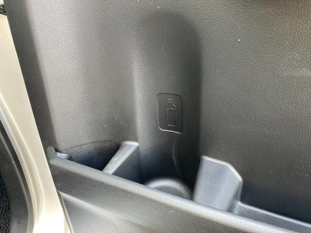 ワゴンR HYBRID FX 2型 CDステレオ ETC オートライト スズキの大感謝祭!11月15日から16日の2日間限定価格となります。当店が自信を持って販売する車がスタッフと共にお客様のご来店をお待ちしております!店舗へご来店いただける方のみ販売させて頂きます。(44枚目)