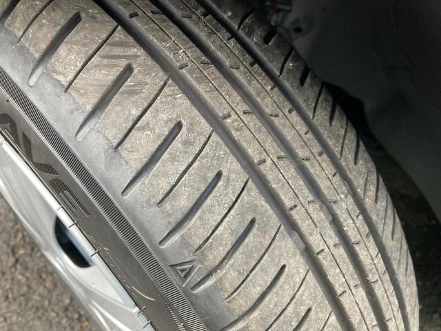 スペーシア HYBRID G ナビ 全方位カメラ 両側スライドドア フルホイールキャップ オートライト プッシュスタート オートエアコン 衝突被害軽減システム アイドリングストップ 横滑り防止機能 衝突安全ボディ 盗難防止システム 取扱説明書 メンテナンスノート(17枚目)