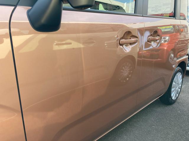 ワゴンＲスマイル ＨＹＢＲＩＤ　Ｓ　３型　ナビ　全方位カメラ　ＵＳＢソケット　フルホイールキャップ　オートライト　片側電動スライドドア　プッシュスタート　シートヒーター　オートエアコン　衝突被害軽減システム　アイドリングストップ　横滑り防止機能　衝突安全ボディ　盗難防止システム（6枚目）