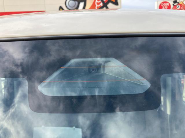 ワゴンＲスマイル ＨＹＢＲＩＤ　Ｓ　３型　ナビ　全方位カメラ　ＵＳＢソケット　フルホイールキャップ　オートライト　片側電動スライドドア　プッシュスタート　シートヒーター　オートエアコン　衝突被害軽減システム　アイドリングストップ　横滑り防止機能　衝突安全ボディ　盗難防止システム（8枚目）