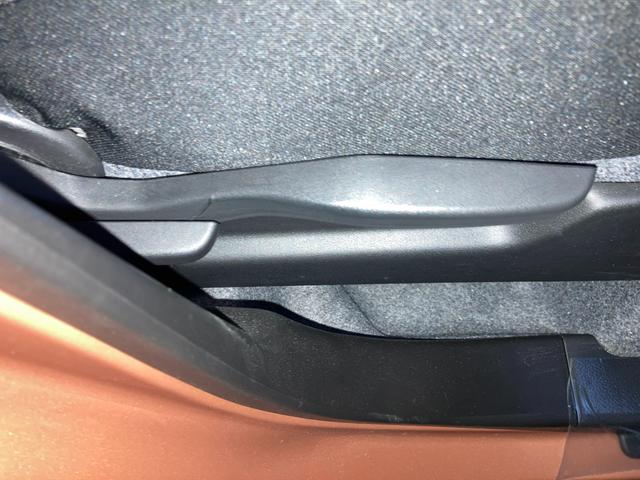 ワゴンＲスマイル ＨＹＢＲＩＤ　Ｓ　３型　ナビ　全方位カメラ　ＵＳＢソケット　フルホイールキャップ　オートライト　片側電動スライドドア　プッシュスタート　シートヒーター　オートエアコン　衝突被害軽減システム　アイドリングストップ　横滑り防止機能　衝突安全ボディ　盗難防止システム（36枚目）