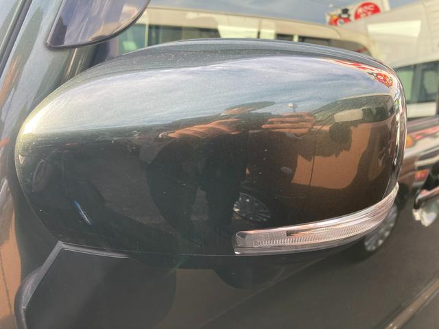 ハスラー ＨＹＢＲＩＤ　Ｘ　ナビ　全方位カメラ　ＥＴＣ　オートライト　１５インチアルミホイール　プッシュスタート　シートヒーター　オートエアコン　衝突被害軽減システム　アイドリングストップ　横滑り防止機能　衝突安全ボディ　盗難防止システム　取扱説明書　メンテナンスノート（11枚目）