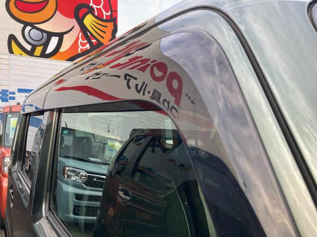 ハスラー ＨＹＢＲＩＤ　Ｘ　ナビ　全方位カメラ　ＥＴＣ　オートライト　１５インチアルミホイール　プッシュスタート　シートヒーター　オートエアコン　衝突被害軽減システム　アイドリングストップ　横滑り防止機能　衝突安全ボディ　盗難防止システム　取扱説明書　メンテナンスノート（12枚目）