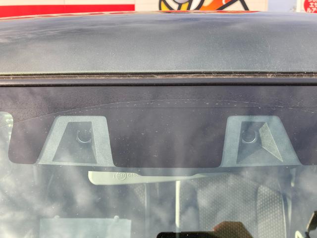 ハスラー ＨＹＢＲＩＤ　Ｘ　ナビ　全方位カメラ　ＥＴＣ　オートライト　１５インチアルミホイール　プッシュスタート　シートヒーター　オートエアコン　衝突被害軽減システム　アイドリングストップ　横滑り防止機能　衝突安全ボディ　盗難防止システム　取扱説明書　メンテナンスノート（13枚目）