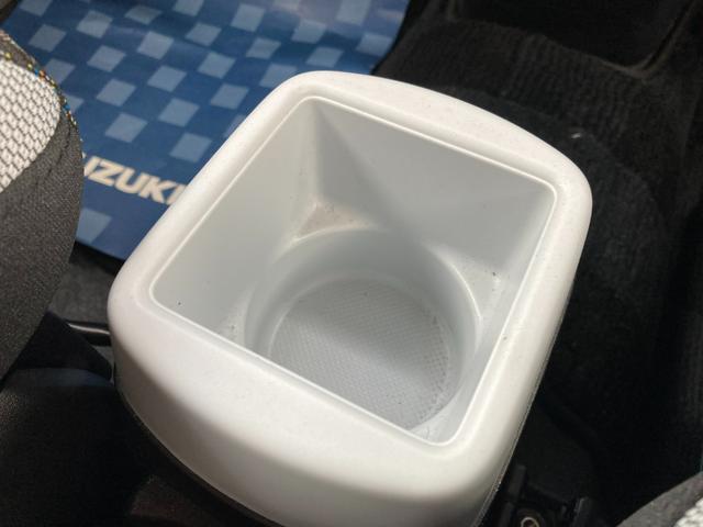 ハスラー ＨＹＢＲＩＤ　Ｘ　ナビ　全方位カメラ　ＥＴＣ　オートライト　１５インチアルミホイール　プッシュスタート　シートヒーター　オートエアコン　衝突被害軽減システム　アイドリングストップ　横滑り防止機能　衝突安全ボディ　盗難防止システム　取扱説明書　メンテナンスノート（41枚目）