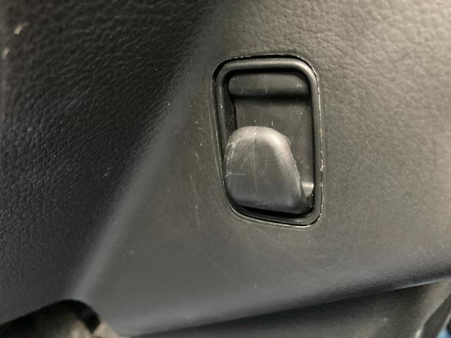 ハスラー ＨＹＢＲＩＤ　Ｘ　ナビ　全方位カメラ　ＥＴＣ　オートライト　１５インチアルミホイール　プッシュスタート　シートヒーター　オートエアコン　衝突被害軽減システム　アイドリングストップ　横滑り防止機能　衝突安全ボディ　盗難防止システム　取扱説明書　メンテナンスノート（47枚目）