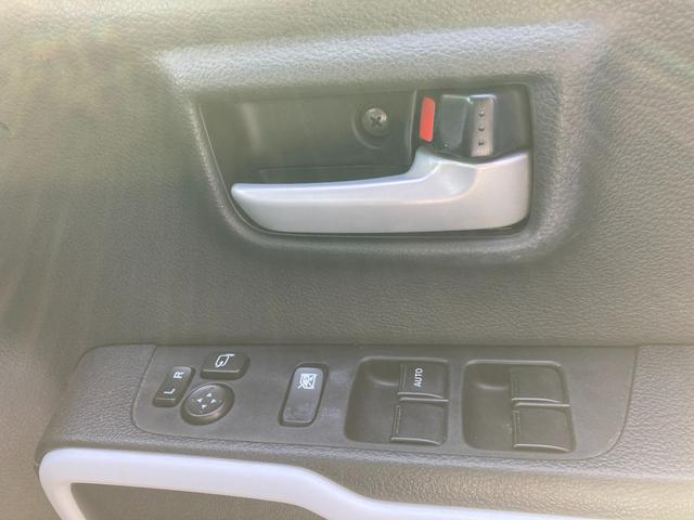 ハスラー HYBRID X ナビ ETC ドラレコ オートライト 15インチアルミホイール プッシュスタート シートヒーター オートエアコン 衝突被害軽減システム アイドリングストップ 横滑り防止機能 衝突安全ボディ 盗難防止システム 取扱説明書 メンテナンスノート(33枚目)