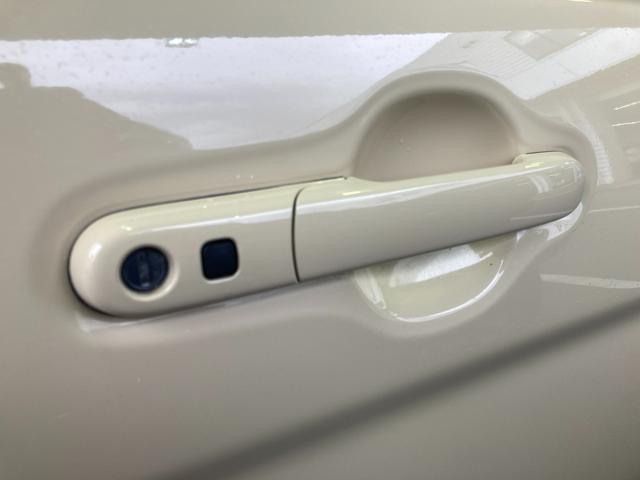 アルトラパン Ｓ　　ナビ　ＥＴＣ　オートライト　衝突被害軽減システム　スズキの初売り！１月４日から１２日までの限定価格となります。７日（水曜日）は店休日となっておりますのでお問い合わせの対応は８日よりさせて頂きます。店舗へご来店いただける方のみ販売させて頂きます。（13枚目）