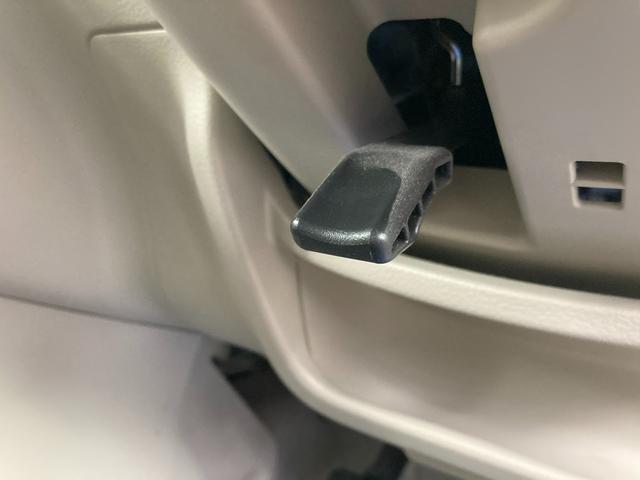 アルトラパン Ｓ　　ナビ　ＥＴＣ　オートライト　衝突被害軽減システム　スズキの初売り！１月４日から１２日までの限定価格となります。７日（水曜日）は店休日となっておりますのでお問い合わせの対応は８日よりさせて頂きます。店舗へご来店いただける方のみ販売させて頂きます。（30枚目）