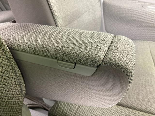 アルトラパン Ｓ　　ナビ　ＥＴＣ　オートライト　衝突被害軽減システム　スズキの初売り！１月４日から１２日までの限定価格となります。７日（水曜日）は店休日となっておりますのでお問い合わせの対応は８日よりさせて頂きます。店舗へご来店いただける方のみ販売させて頂きます。（34枚目）