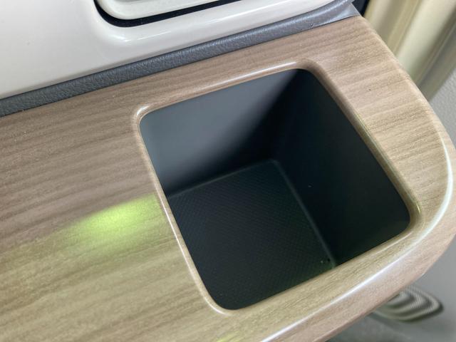 アルトラパン Ｓ　　ナビ　ＥＴＣ　オートライト　衝突被害軽減システム　スズキの初売り！１月４日から１２日までの限定価格となります。７日（水曜日）は店休日となっておりますのでお問い合わせの対応は８日よりさせて頂きます。店舗へご来店いただける方のみ販売させて頂きます。（36枚目）