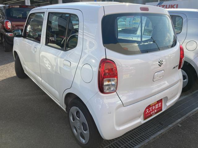 アルト L 2型 衝突被害軽減システム アイドリングストップ フルホイールキャップ オートライト 電動格納ドアミラー パワーウィンドウ シートヒーター 横滑り防止機能 衝突安全ボディ 盗難防止システム 取扱説明書 メンテナンスノート(7枚目)