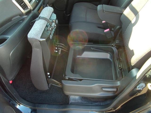 スペーシアカスタムＺ カスタムＺ　片側電動スライドドア　衝突被害軽減システム　スズキの初売り！１月４日から１２日までの限定価格となります。７日（水曜日）は店休日となっておりますのでお問い合わせの対応は８日よりさせて頂きます。店舗へご来店いただける方のみ販売させて頂きます。（38枚目）