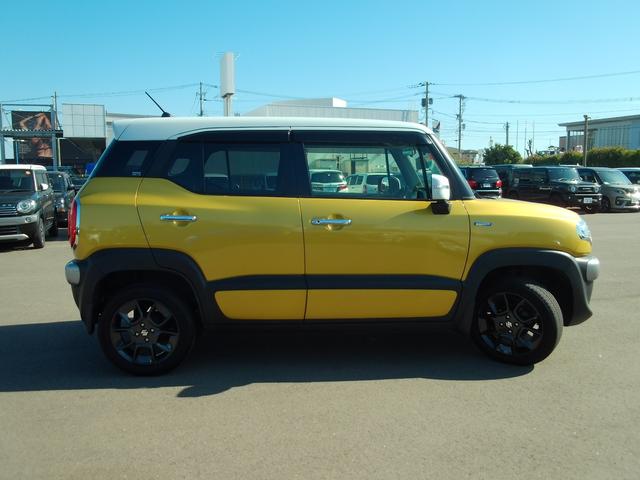 クロスビー ＨＹＢＲＩＤ　ＭＺ　ＭＮ７１Ｓ　ＥＴＣ　４ＷＤ　ドラレコ　１６インチアルミホイール　オートライト　全方位カメラ　プッシュスタート　パドルシフト　シートヒーター　オートエアコン　衝突被害軽減システム　アイドリングストップ　横滑り防止機能　衝突安全ボディ（8枚目）