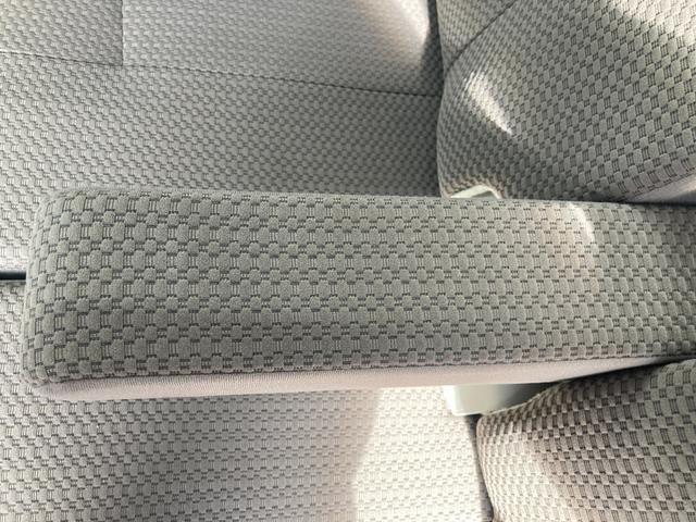 エブリイ JOIN 6型 衝突被害軽減システム プッシュスタート フルホイールキャップ オートライト 両側スライドドア 4WD シートヒーター アイドリングストップ USBソケット 横滑り防止機能 衝突安全ボディ 盗難防止システム 取扱説明書 メンテナンスノート(31枚目)