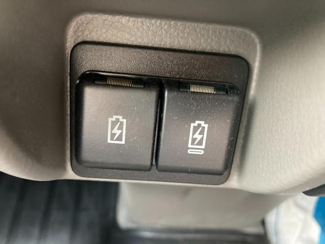 エブリイ PAリミテッド 6型 AM/FMラジオ 衝突被害軽減システム 12インチ オートライト 両側スライドドア パワーウィンドウ アイドリングストップ USBソケット 横滑り防止機能 衝突安全ボディ 取扱説明書 メンテナンスノート(26枚目)