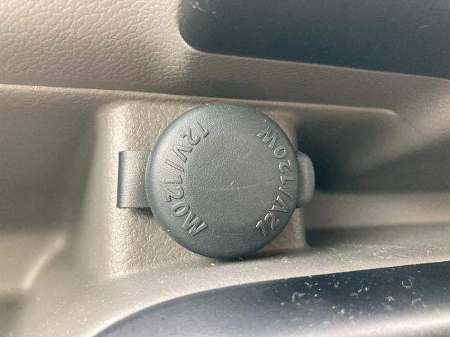 エブリイ PAリミテッド 6型 AM/FMラジオ 衝突被害軽減システム 12インチ オートライト 両側スライドドア パワーウィンドウ アイドリングストップ USBソケット 横滑り防止機能 衝突安全ボディ 取扱説明書 メンテナンスノート(27枚目)