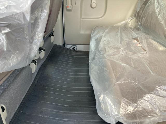 エブリイ PAリミテッド 6型 AM/FMラジオ 衝突被害軽減システム 12インチ オートライト 両側スライドドア パワーウィンドウ アイドリングストップ USBソケット 横滑り防止機能 衝突安全ボディ 取扱説明書 メンテナンスノート(38枚目)